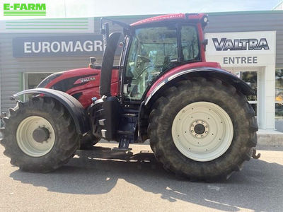 E-FARM: Valtra T174e - Tractor - id F8UYFCR - €69,500 - Year of construction: 2017 - Engine hours: 2,278,Engine power (HP): 170,France