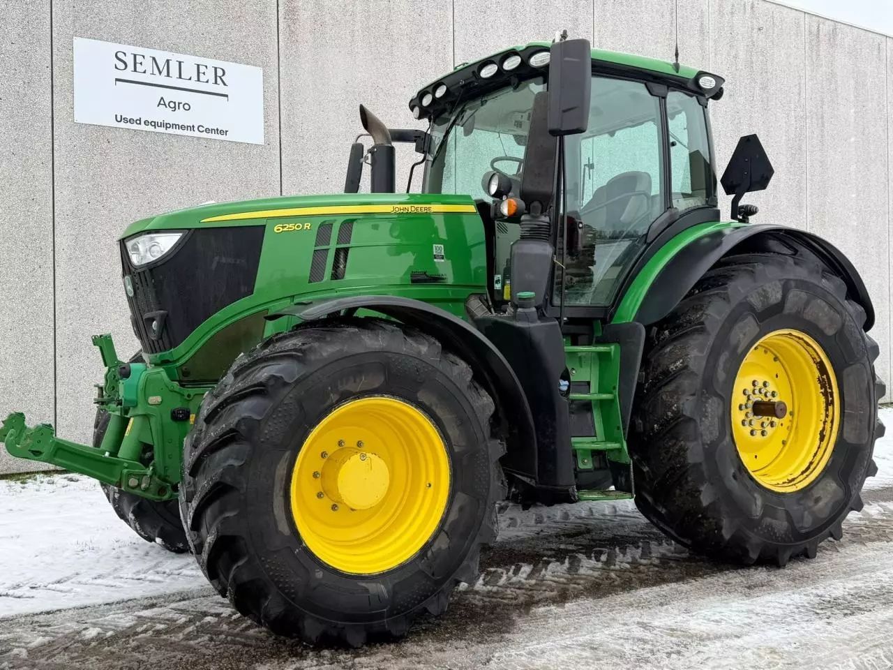 John Deere 6250 R Tractor 105.718 EUR