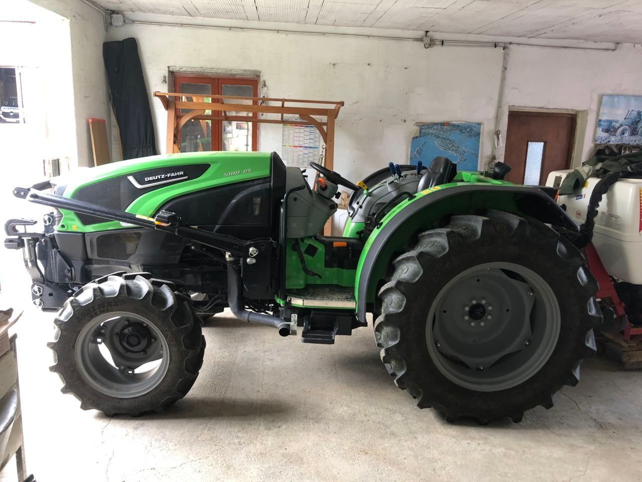E-FARM: Deutz-Fahr 5100DS - Traktor - id F6RQWIG - 40.000 € - Baujahr: 2022 - Abgelesene Motorstunden: 250,Motorleistung (PS): 100,Frankreich