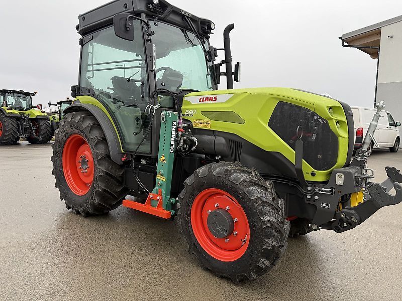 Claas Nexos 240 L Tractor €81,000