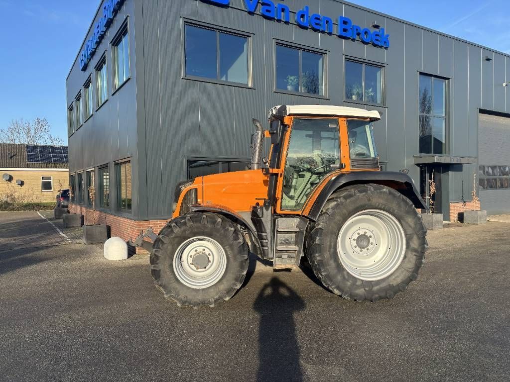 Fendt 415 Vario Traktor