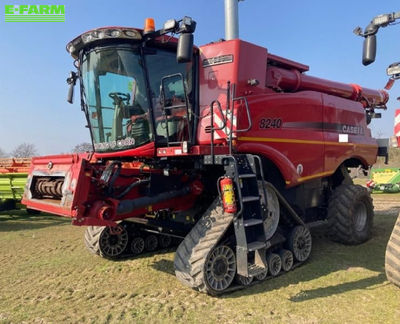 E-FARM: Case IH Axial Flow 8240 - Combine harvester - id 8EB8H4A - €139,000 - Year of construction: 2015 - Engine hours: 3,250,Engine power (HP): 562,Germany