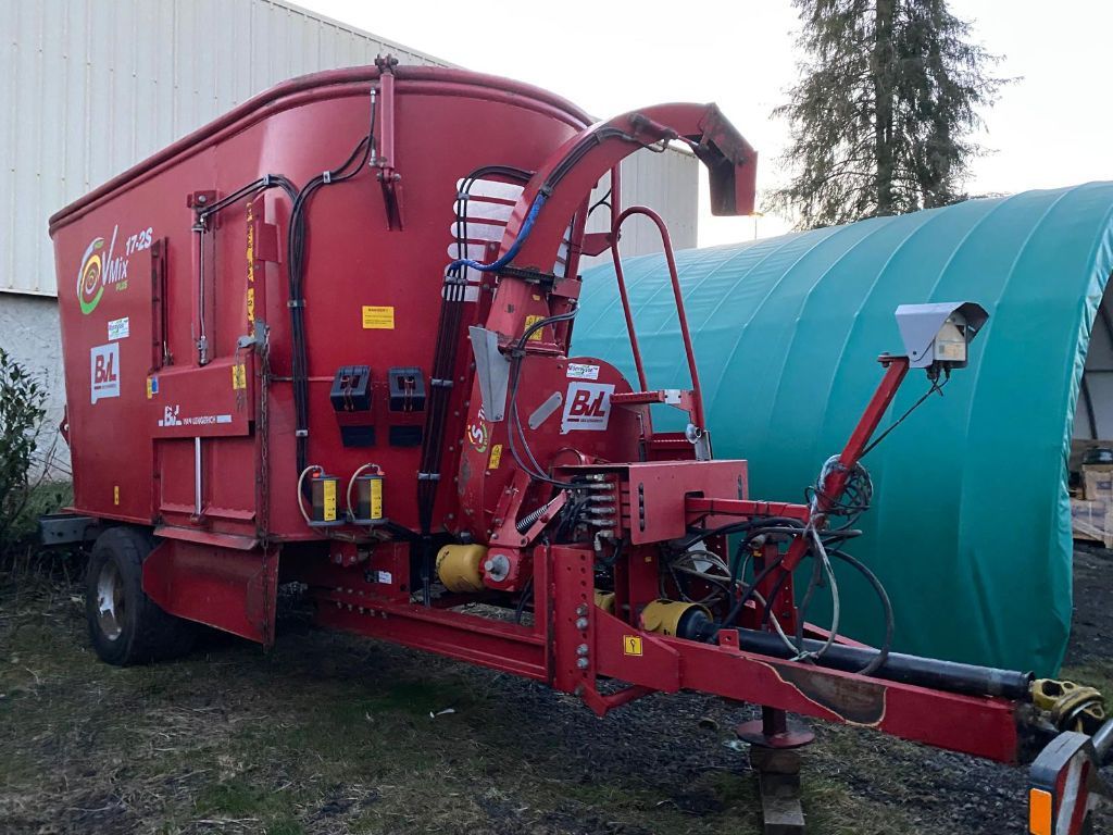 E-FARM: BVL vmix plus 17-2s - Mezcladora de alimentos - id 2SRZIJJ - 19.900 € - Año: 2011 - Francia