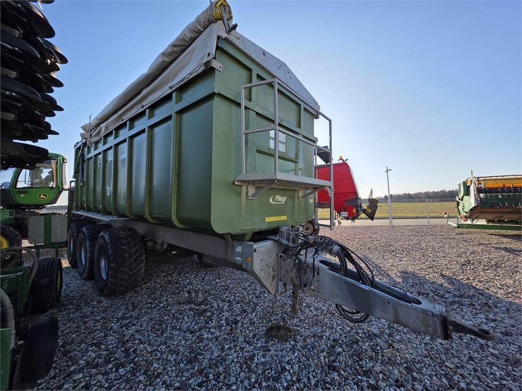 E-FARM: Fliegl tmk 273 - Anhänger - id FGHUSGX - 28.000 € - Baujahr: 2009 - Litauen