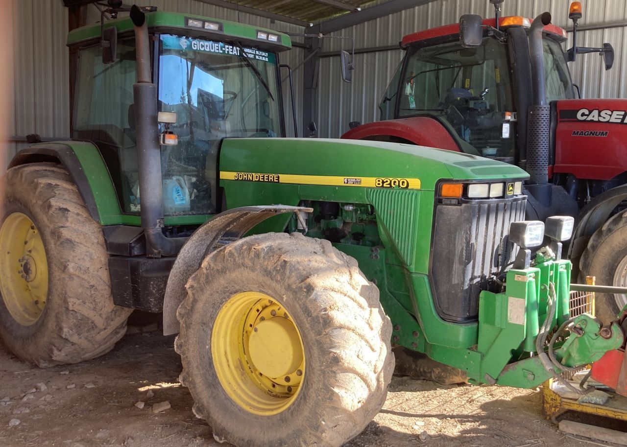 John Deere 8200 Tractor