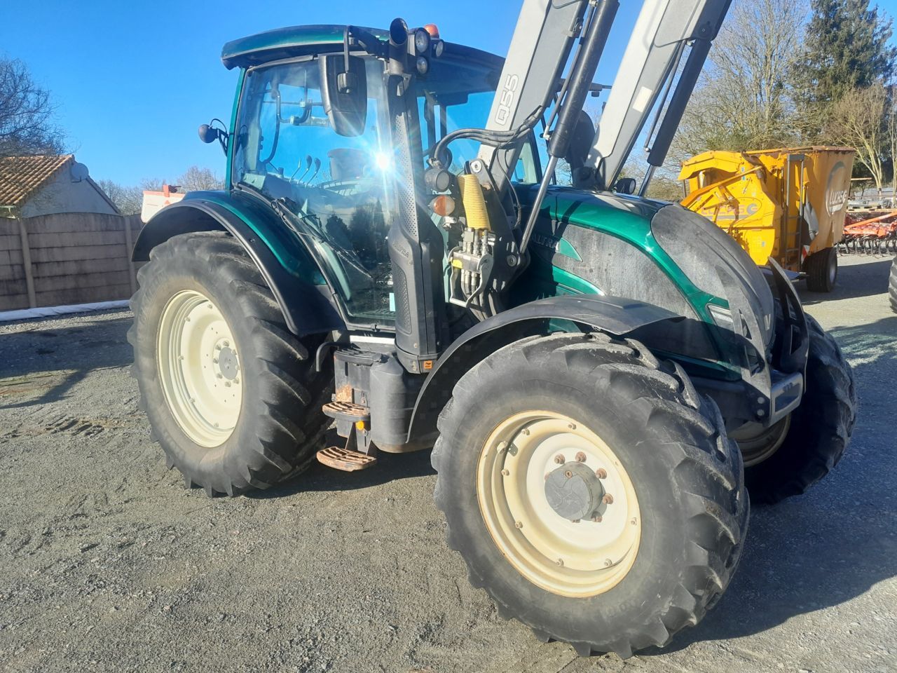 Valtra N 114 Tractor €56,000