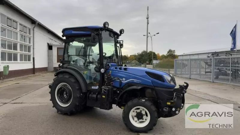 New Holland T4.100 V Traktor 75 500 €