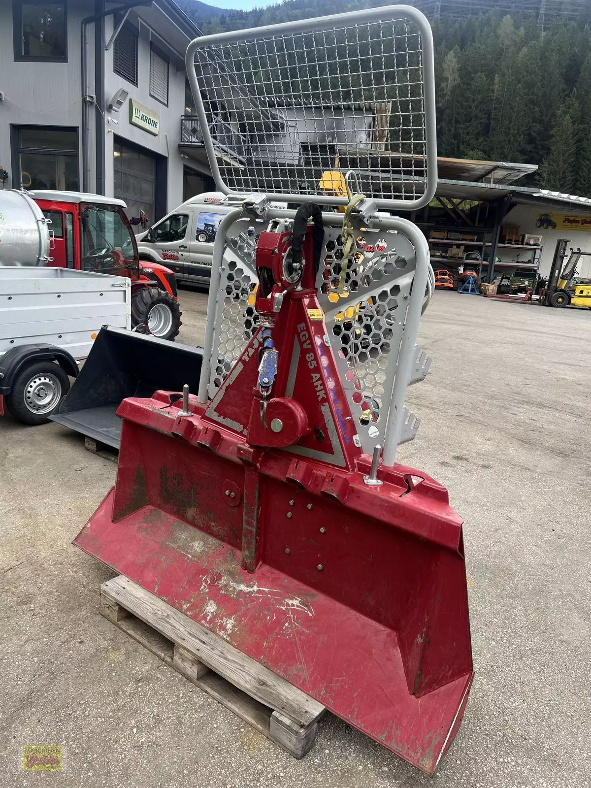 E-FARM: Tajfun egv85 ahk sg mit schildbreite 205 cm - Accessori forestali - id N69EWV4 - 7.965 € - Anno di costruzione: 2023 - Austria