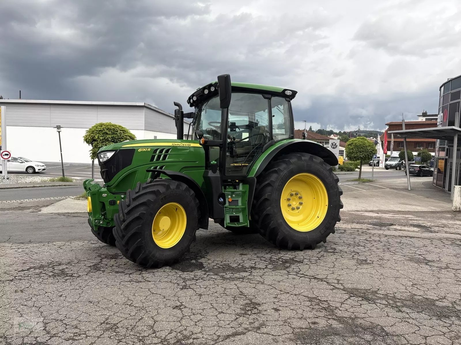 E-FARM: John Deere 6130 R - Tractor - id D64LGGB - 117.647 € - Año: 2023 - Horas: 880,Potencia del motor: 130,Alemania