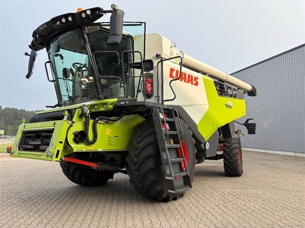 Claas Trion 750 Moissonneuse-batteuse 269 500 €