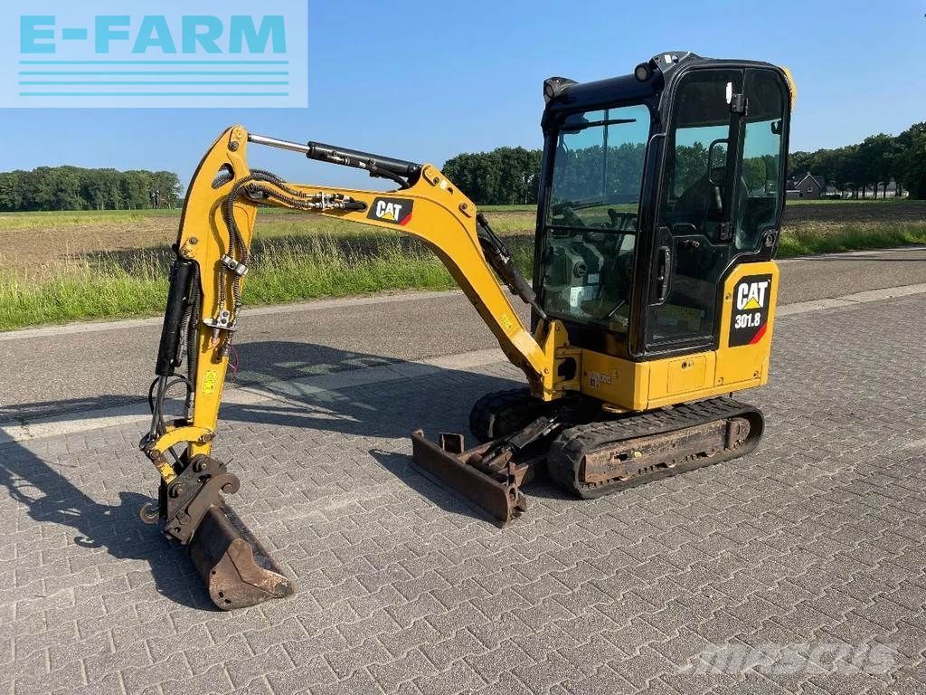 Caterpillar 301.8 minigraver Minirypadlo 17 950 €