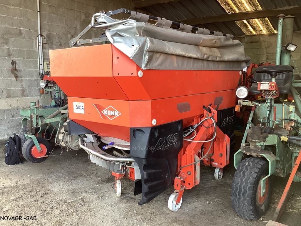 E-FARM: Kuhn axis 40.2w - Esparcidor de abono - id JUYJRR2 - 11.700 € - Año: 2016 - Francia
