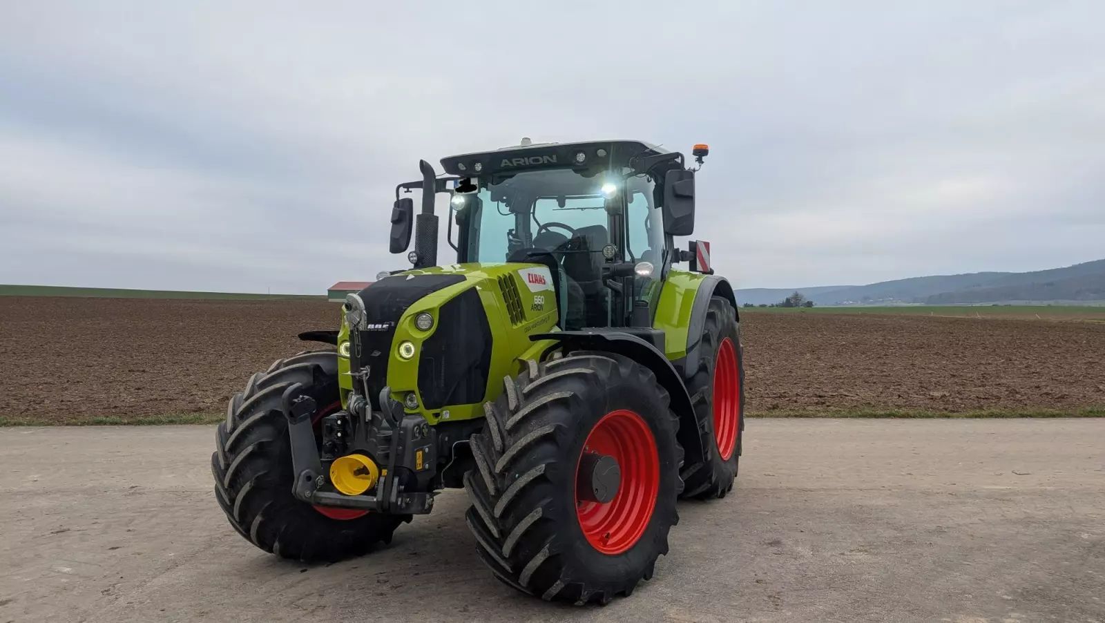 Claas Arion 660 Трактор 130 000 €