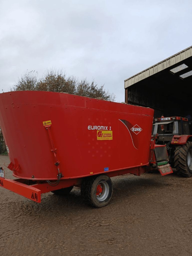 E-FARM: Kuhn euromix 22-80 - Przyczepa do mieszania paszy - id SHUBXNA - 11 000 € - Rok produkcji: 2008 - Francja
