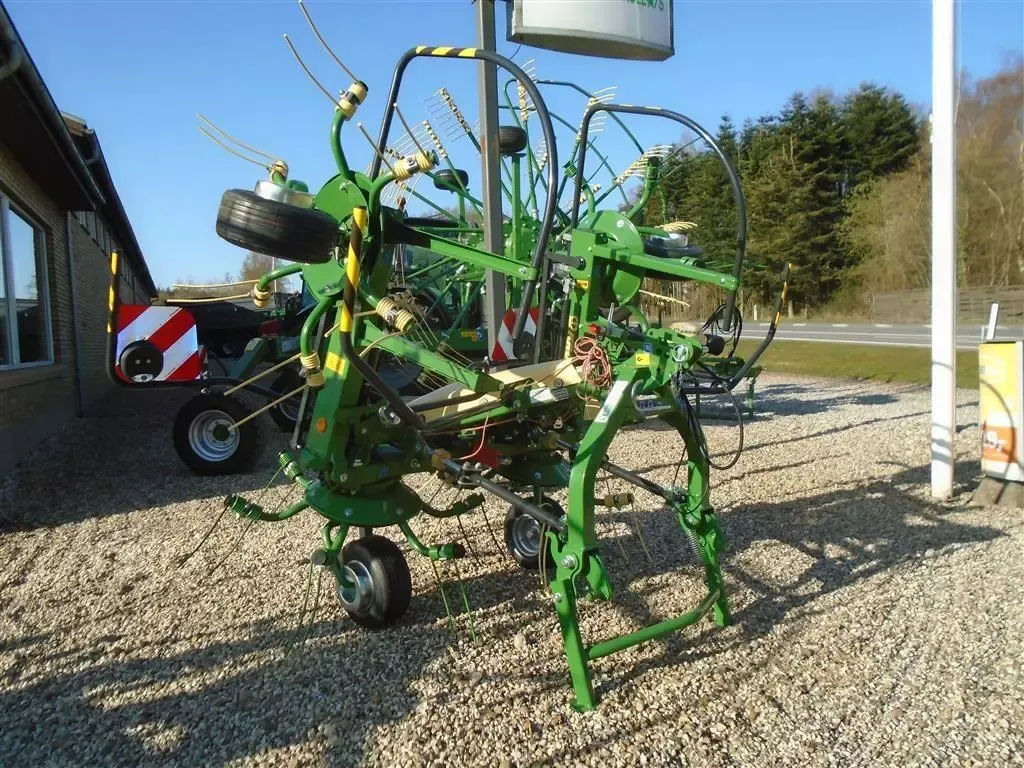 E-FARM: Krone Vendro 470 - Rendsodró - id VBYWQ1H - Gyártási év: 2025 - Dánia