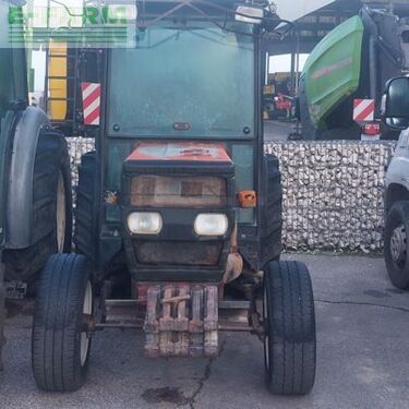New Holland 60-86 Tractor