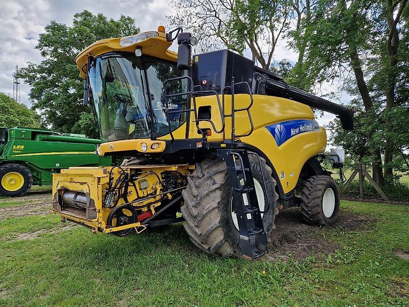 New Holland CR 9090 Elevation Kombajn zbożowy 89 500 €