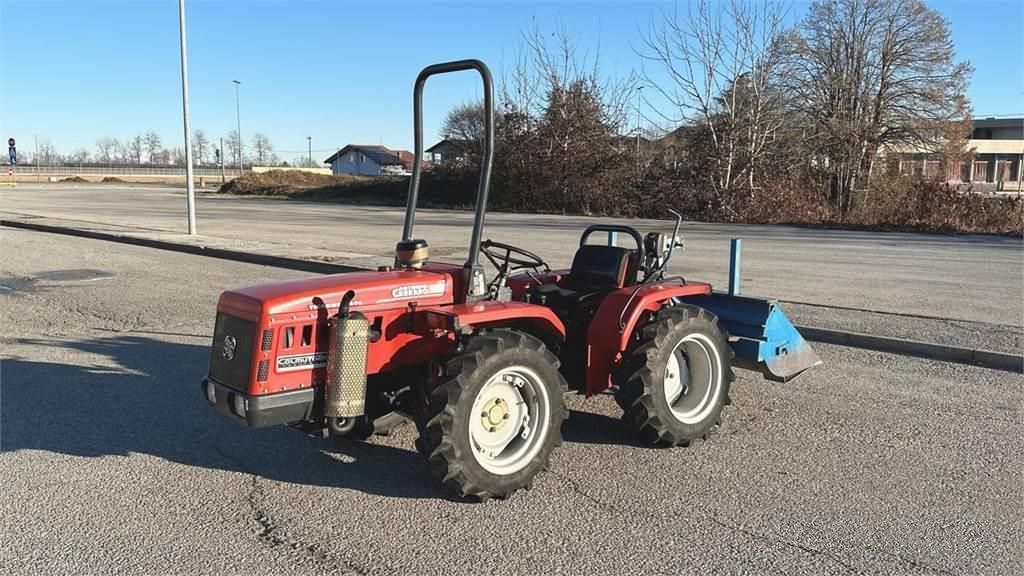 E-FARM: antonio carraro tigrone 5600 4x4 - Kommunaltechnik - id RPJTMEK - 16.500 € - Baujahr: 2010 - Italien