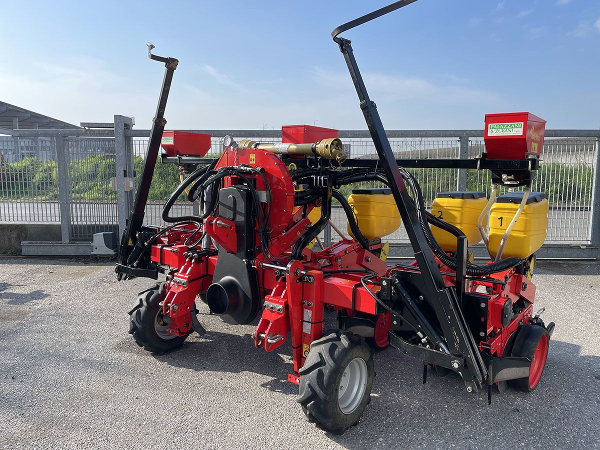 E-FARM: MaterMacc ms 8130 - Precision drill - id QRSQWPR - €13,850 - Year of construction: 2011 - Italy