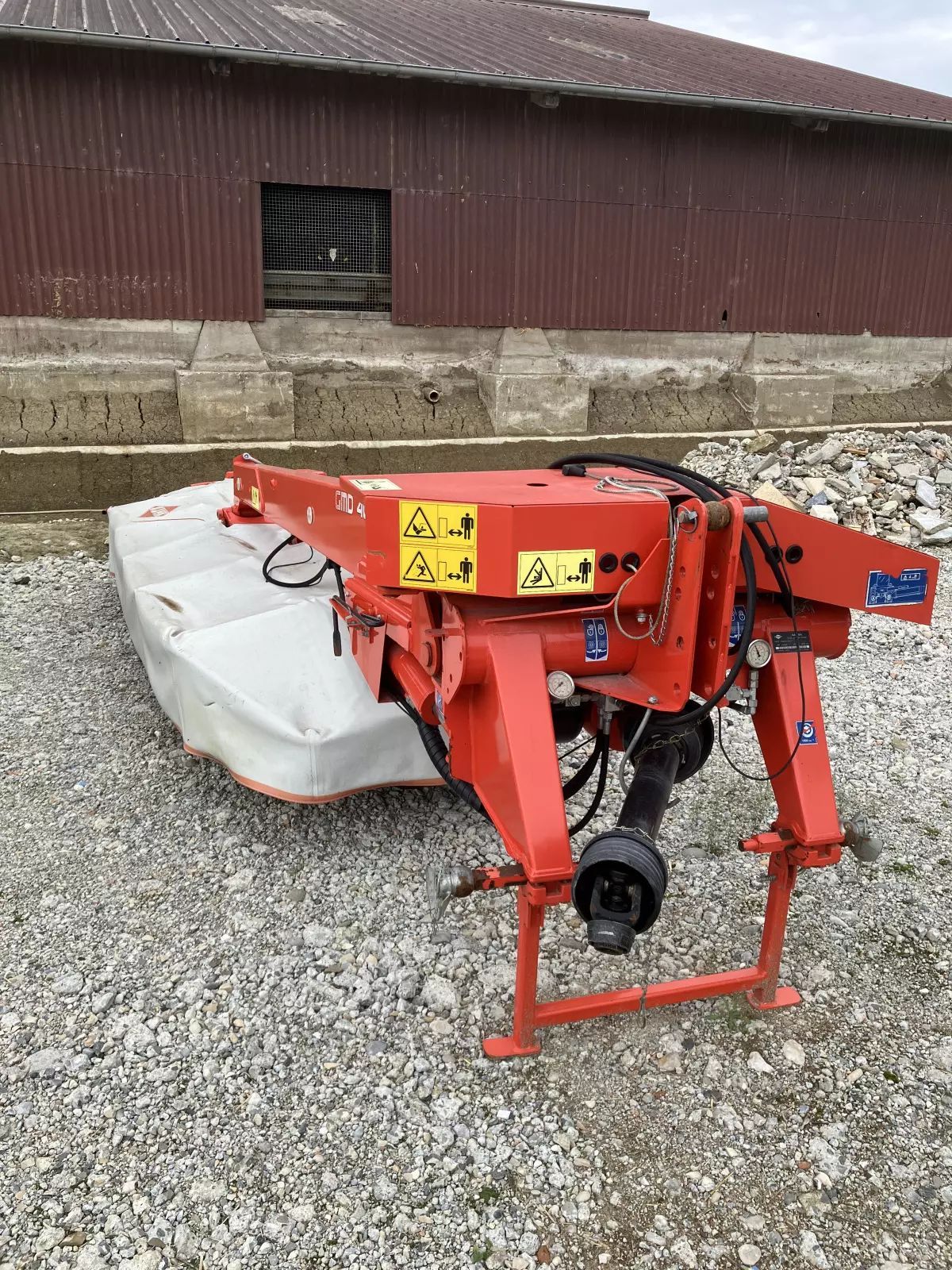E-FARM: Kuhn gmd 4010 - Mower - id AEIUIFK - €7,000 - Year of construction: 2012 - Germany