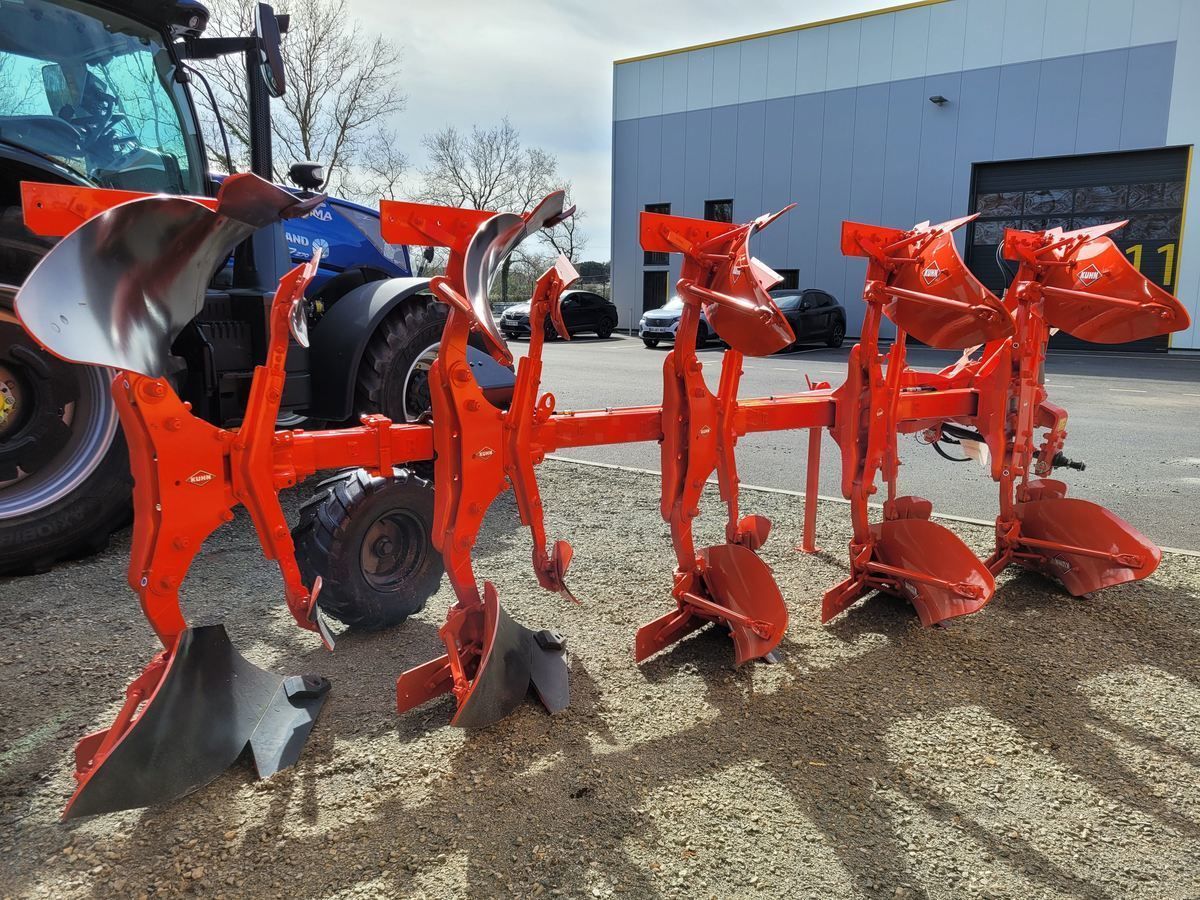 E-FARM: Kuhn multim. 123 - Plough - id 3HPBC4E - €22,500 - Year of construction: 2024 - France