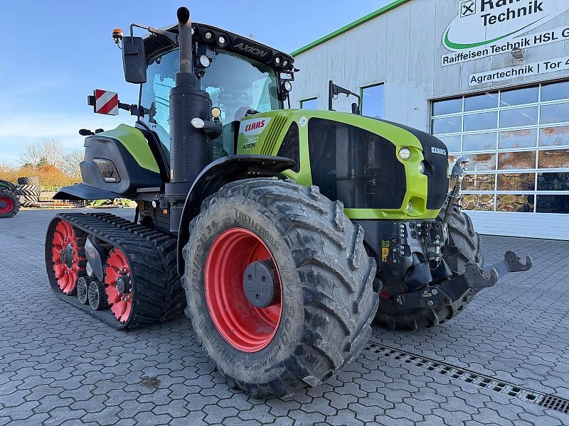 Claas Axion 960 Terra Trac Tractor €172,000
