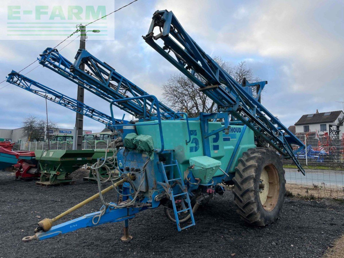 E-FARM: Berthoud mach 32 - Sprayer - id QFUKMVB - €7,500 - Year of construction: 2000 - France