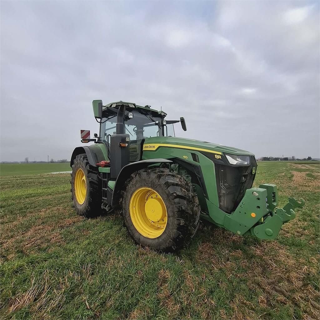 John Deere 8R 410 Tractor €225,000
