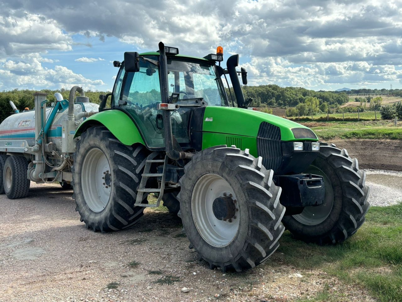 E-FARM: Deutz-Fahr Agrotron 175 - Tractor - id X3QLCVB - 31.000 € - Año: 1999 - Horas: 12.200,Potencia del motor: 175,Italia