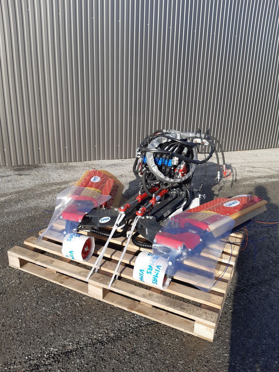 E-FARM: vimas ökocleaner doppelseitig - Orchard and vineyard equipment other - id 5DEQLAZ - €19,584 - Year of construction: 2023 - Austria