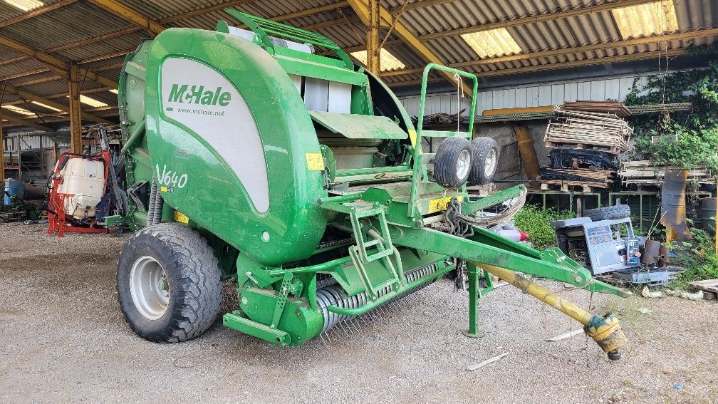 E-FARM: McHale V 640 - Ballenpresse - id BPAXUB8 - 29.500 € - Baujahr: 2013 - Ballenanzahl: 13.000,Frankreich