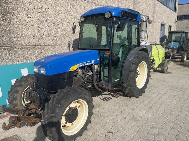 E-FARM: New Holland TN95 - Tractor - id EQTEKUA - 29.000 € - Año: 2007 - Horas: 3744,Potencia del motor: 95,Italia