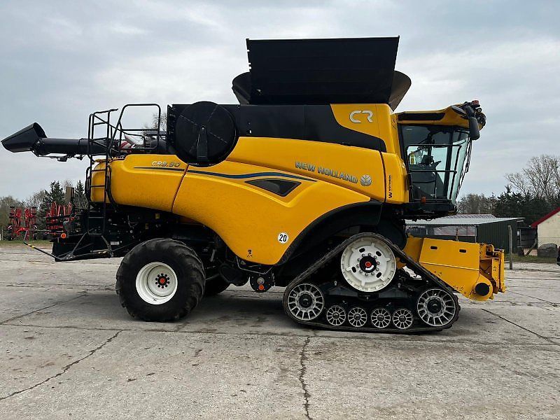 New Holland CR 8.90 Mietitrebbia