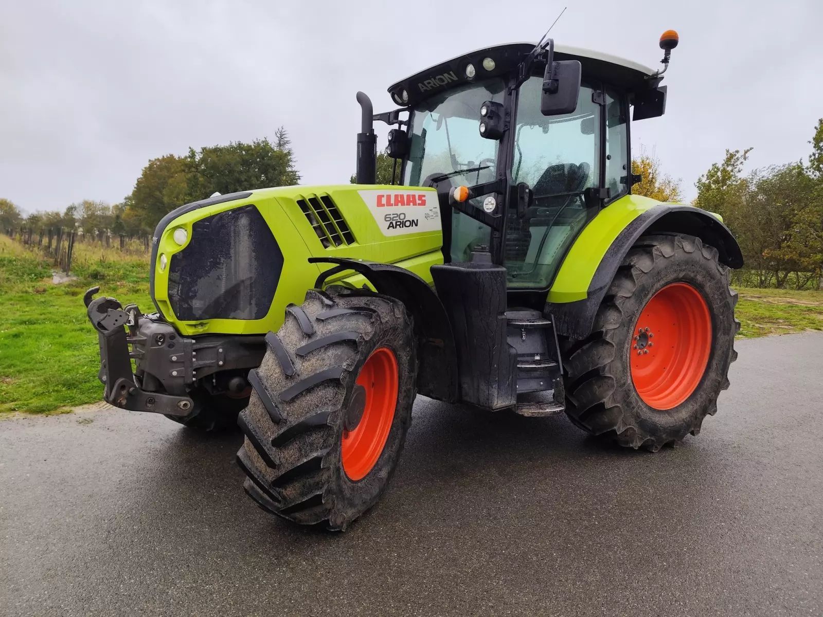 Claas Arion 620 Tractor €46,000