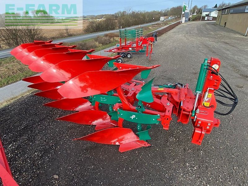 Kverneland 3300 s variomat Plough €66,668