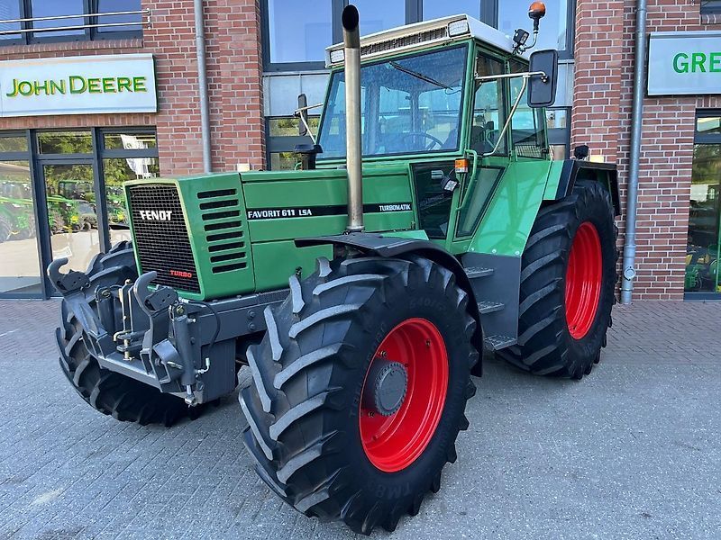 E-FARM: Fendt favorit 611 lsa turbomatik - Tractor - id 9E7RSVM - 37.950 € - Año: 1990 - Horas: 12.400,Potencia del motor: 125,Alemania