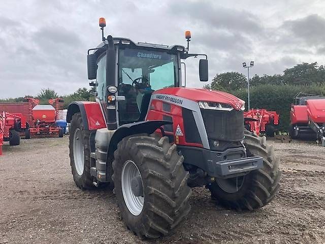 E-FARM: Massey Ferguson 8S.205 - Tractor - id JVAS6K7 - €107,761 - Year of construction: 2021 - Engine hours: 1,245,Engine power (HP): 205,United Kingdom