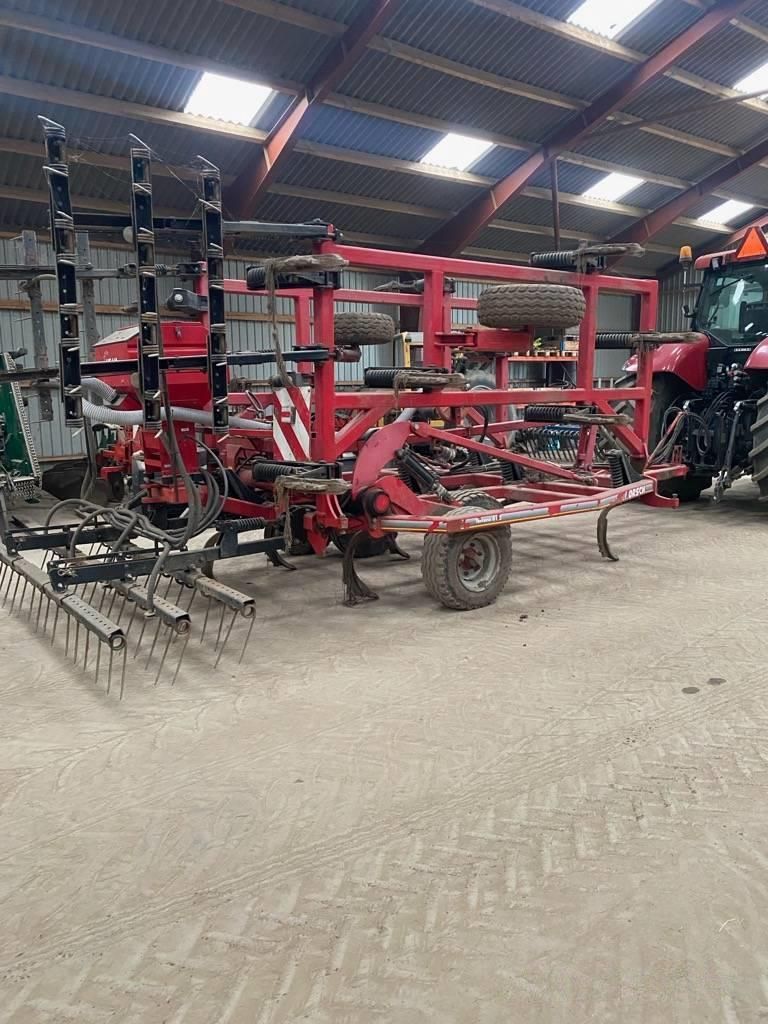 E-FARM: HORSCH Terrano 6 FG - Cultivateur - id JDNVFL3 - 17 293 € - Année: 2002 - Danemark