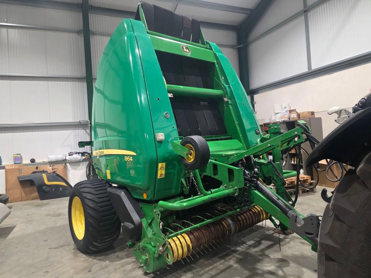 John Deere 864 Πρέσσα 13.866 €