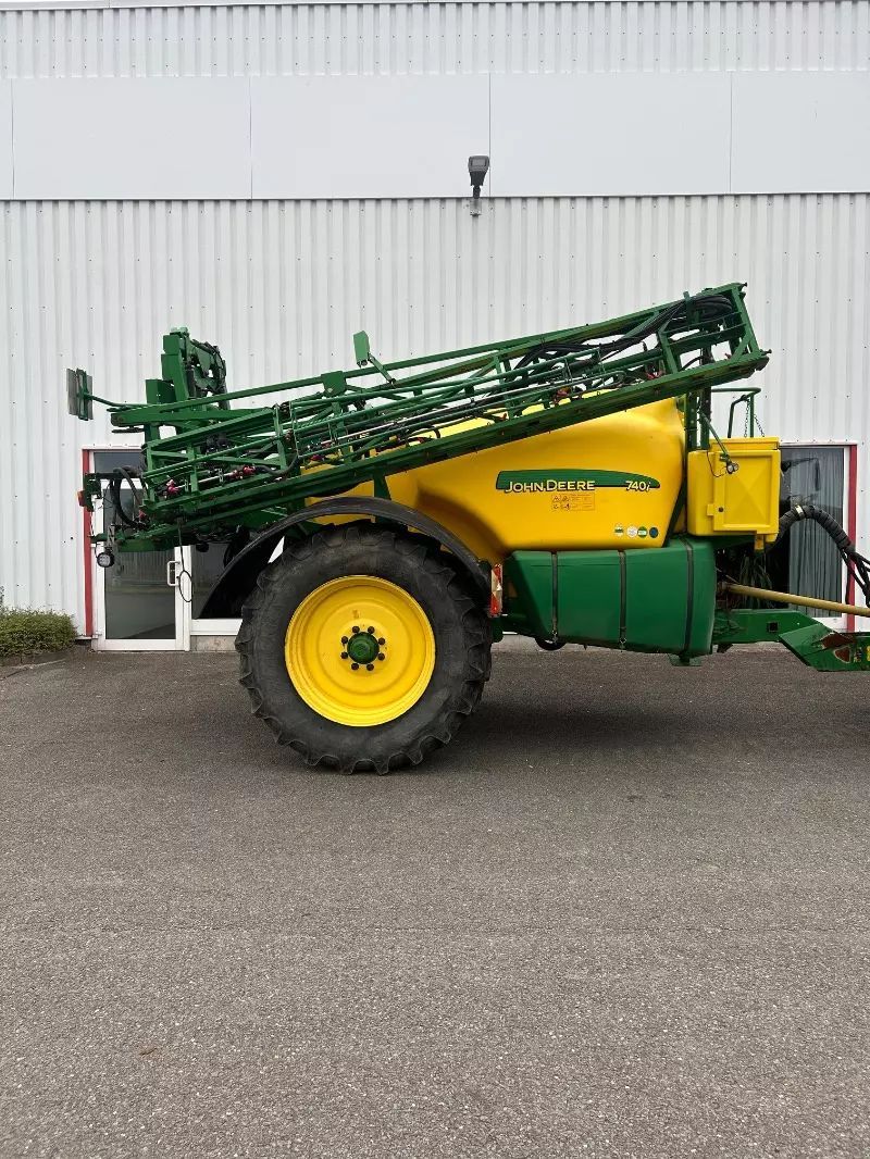 John Deere 740 i Sprayer €14,500