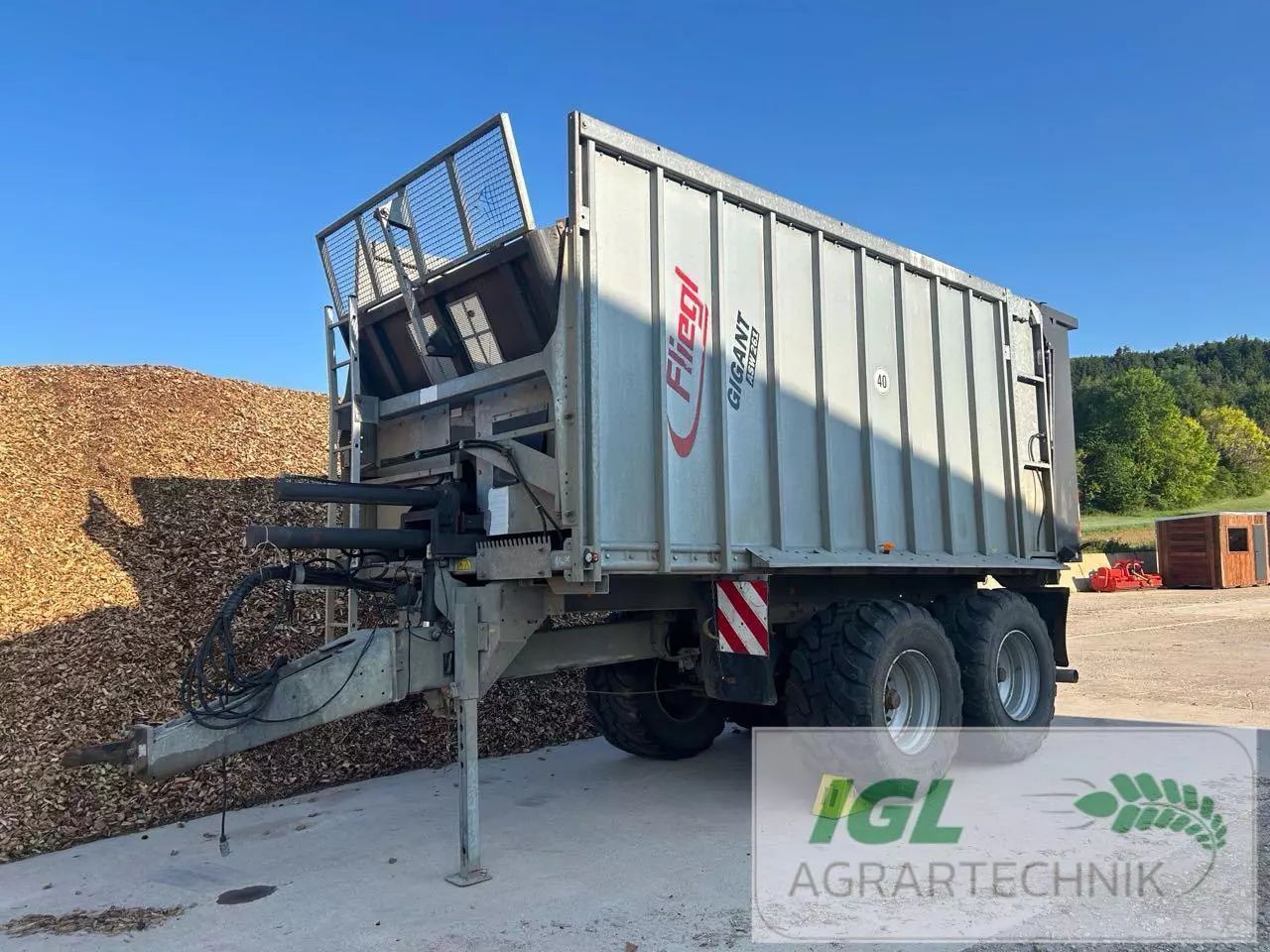 E-FARM: Fliegl asw 261 - Transport du fourrage - id ATFSHGH - 34 500 € - Année: 2014 - Allemagne