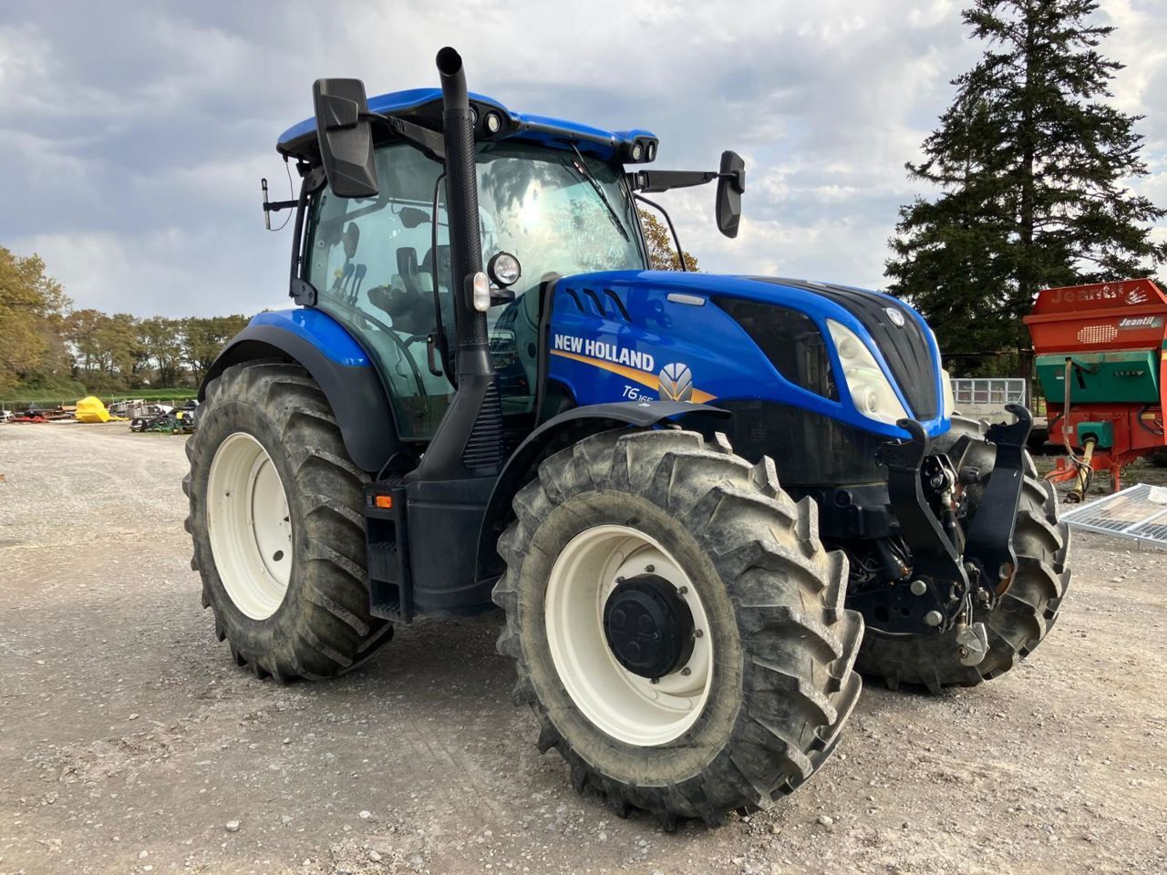 New Holland T6.165 Tractor €65,000