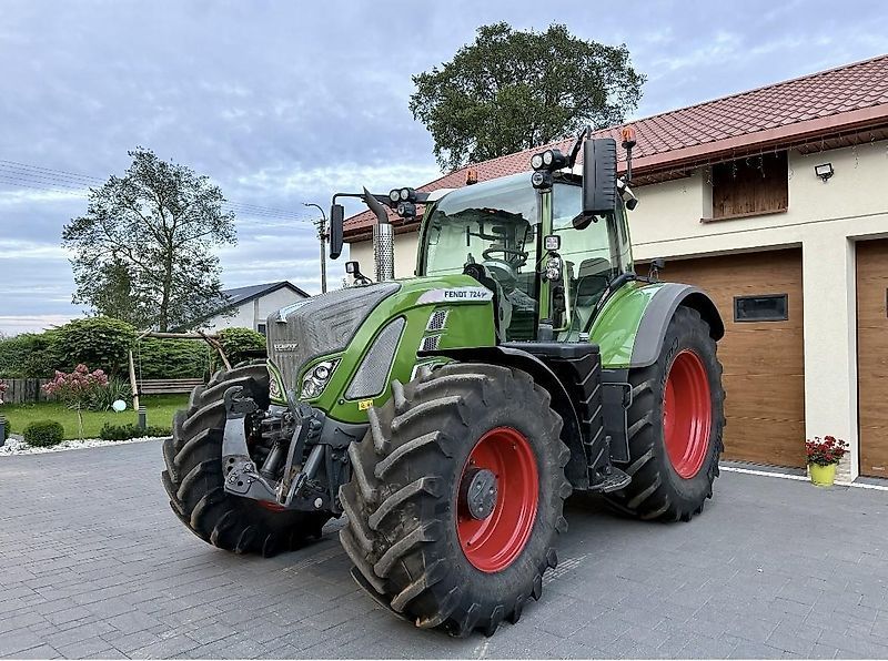 Fendt 724 Vario Profi Plus Tractor €94,688