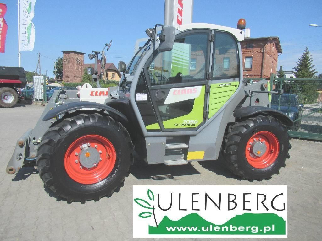 E-FARM: Claas scorpion 7050 - Chargeur télescopique  - id UCQ2F5K - 81 579 € - Année: 2016 - Lecture du nombre d'heure: 2 526,Pologne