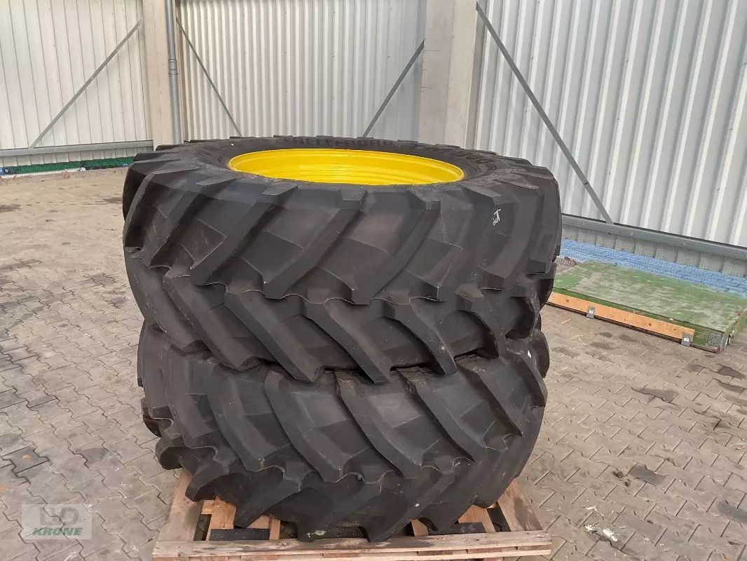 TRELLEBORG 710/70r42 Wheel and track €5,990