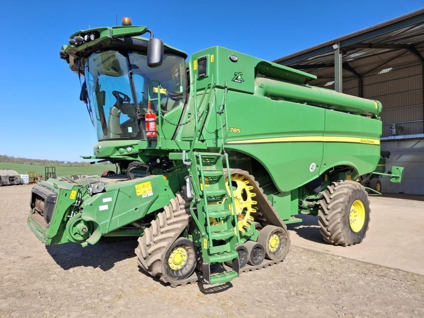 E-FARM: John Deere S785 - Combine harvester - id VUZXTFN - €236,145 - Year of construction: 2022 - Engine hours: 686,United Kingdom
