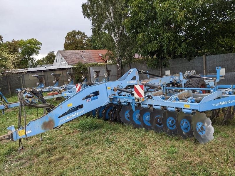 Lemken Rubin 12/300 U compactdischarrow €31,000