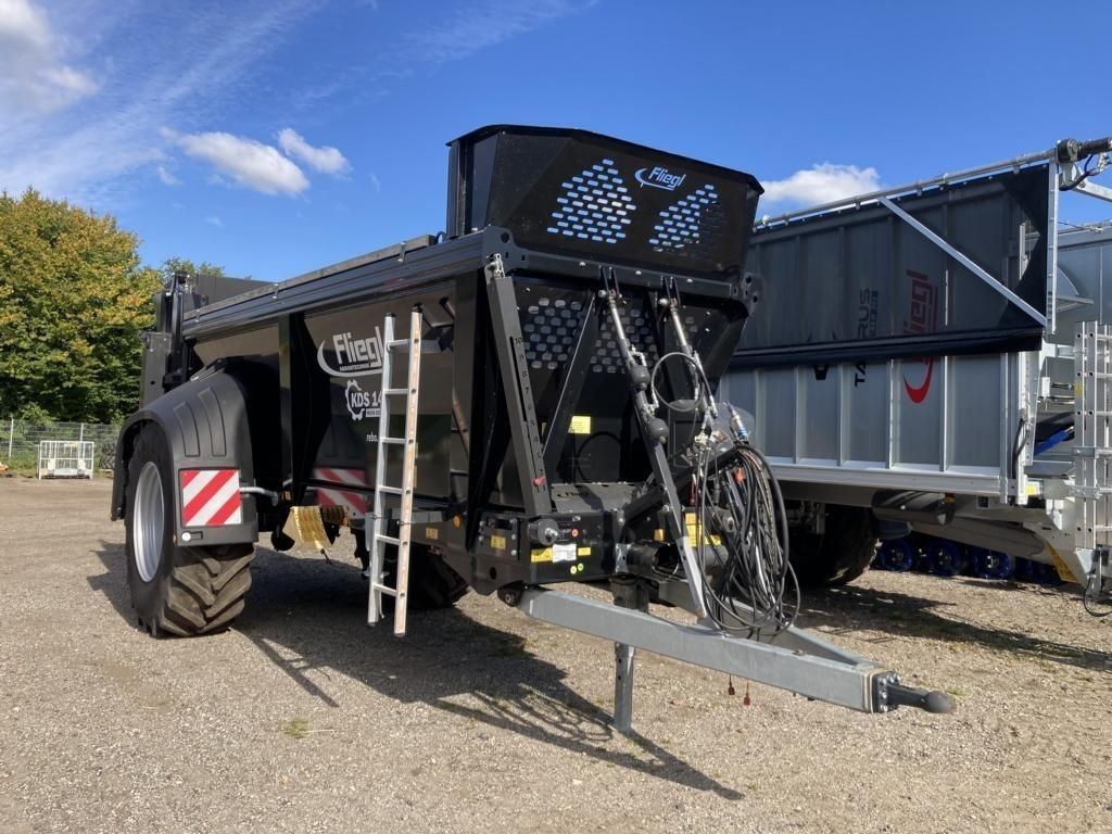 Fliegl kds 140 Self propelled liquid manure spreader €47,500