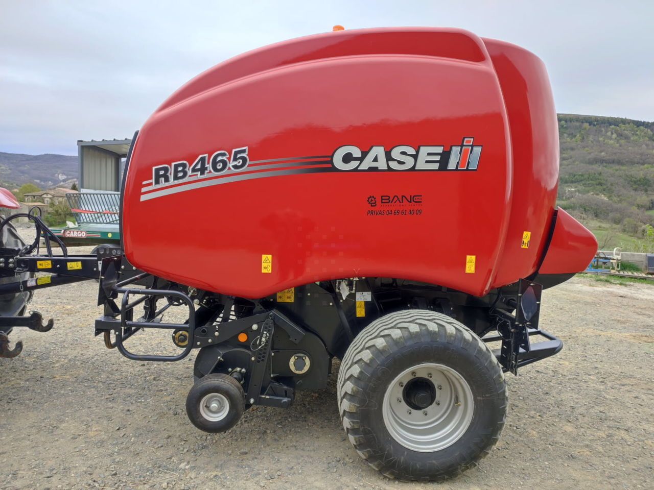 E-FARM: Case IH rb 465 - Presă de balotat - id BPA8KV9 - 30.000 EUR - Anul: 2022 - Numărul total de baloți produși: 3.100,Franța
