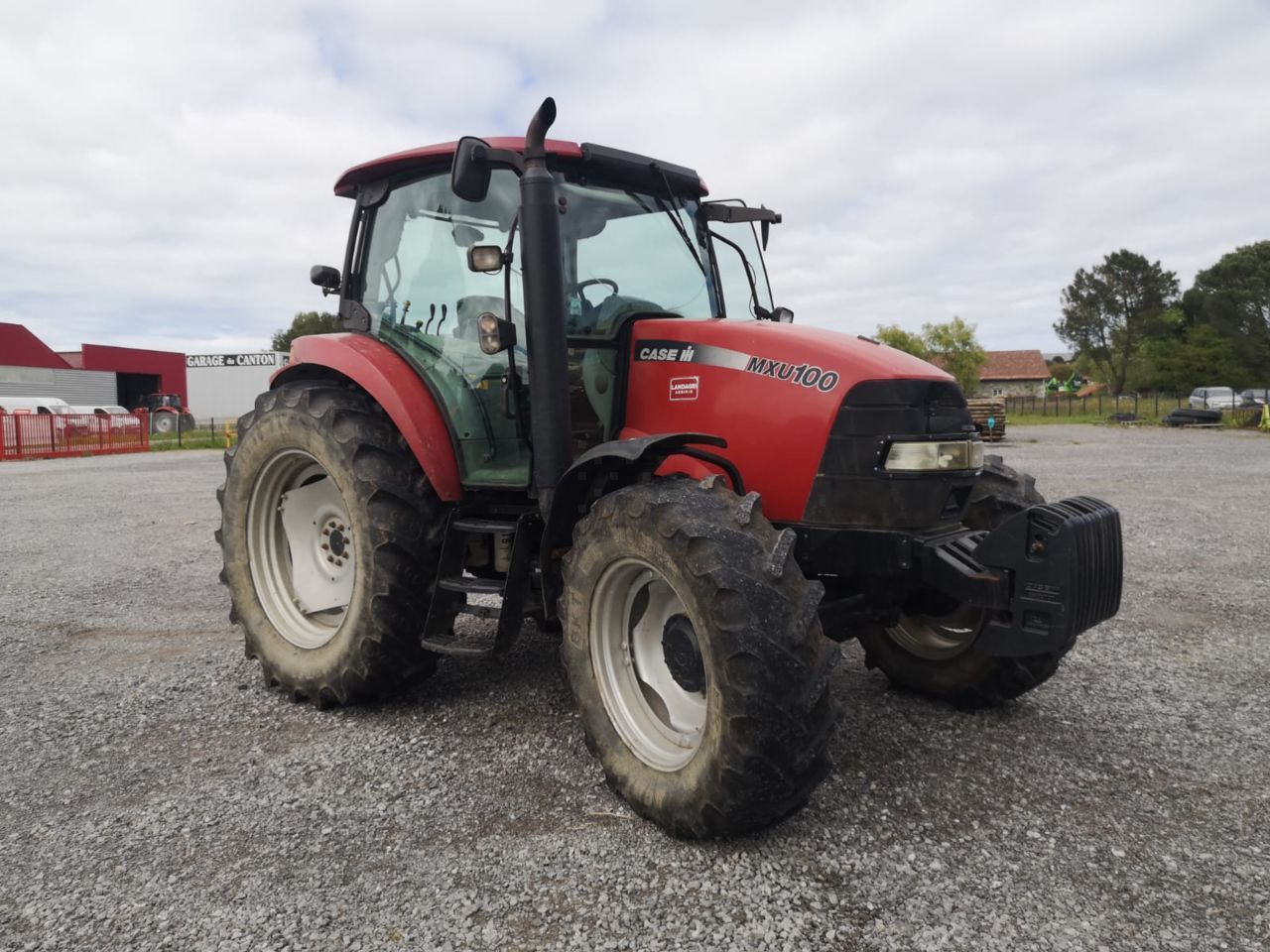 Case IH MXU 100 Traktor